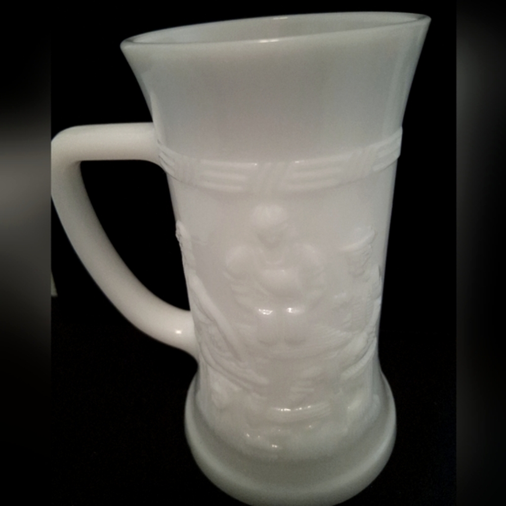 Mid‑Century (60s-70s) Federal Milk Glass Beer Steins – Embossed Tavern Reliefs - Picture 5 of 7